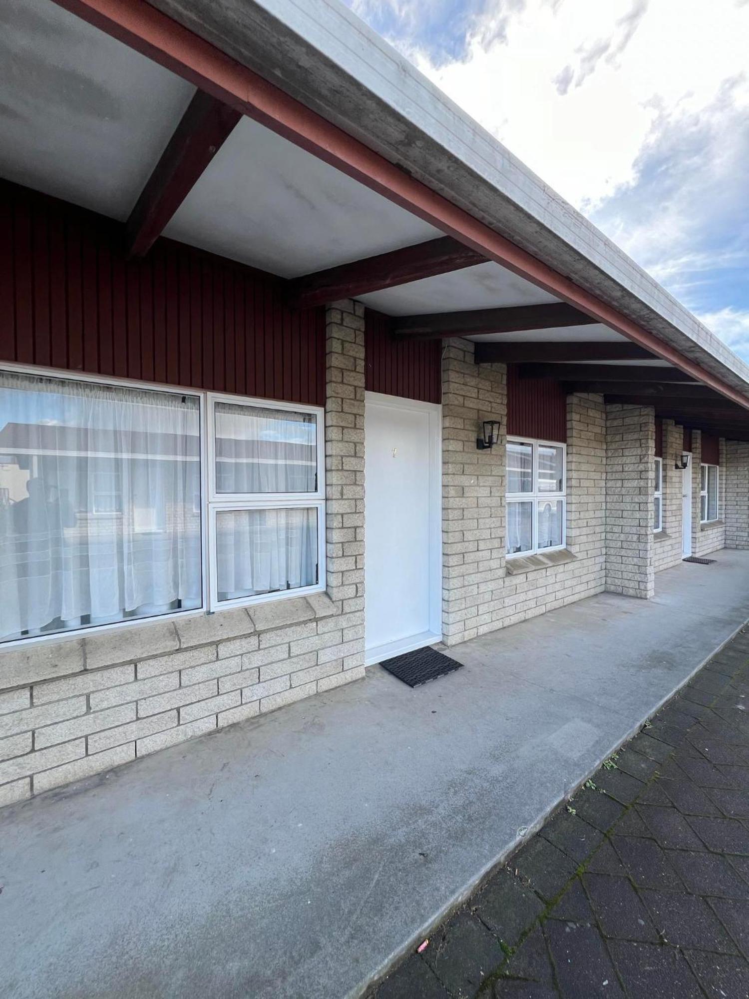 Hamilton Sunrise Motel Екстериор снимка
