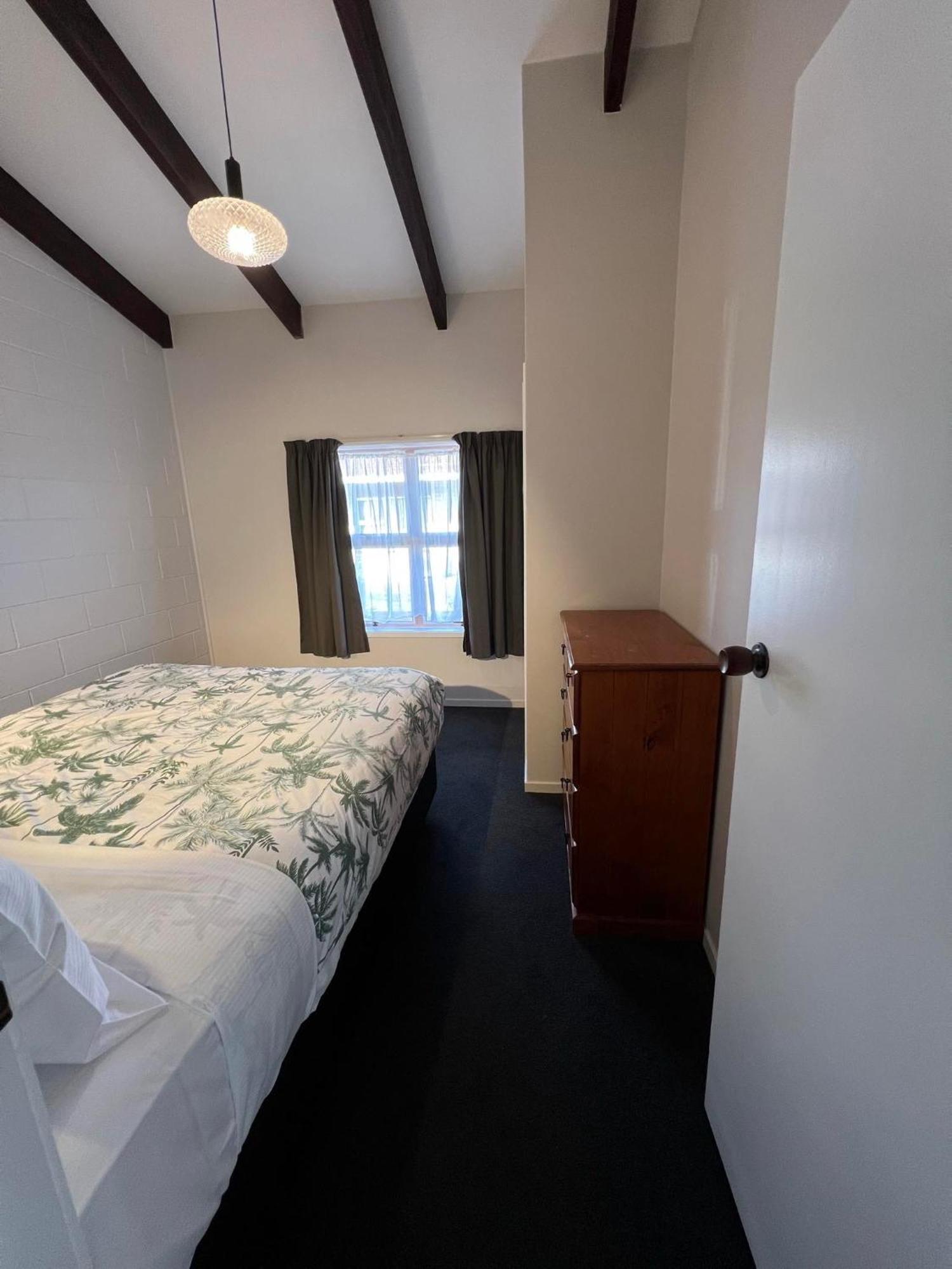 Hamilton Sunrise Motel Екстериор снимка
