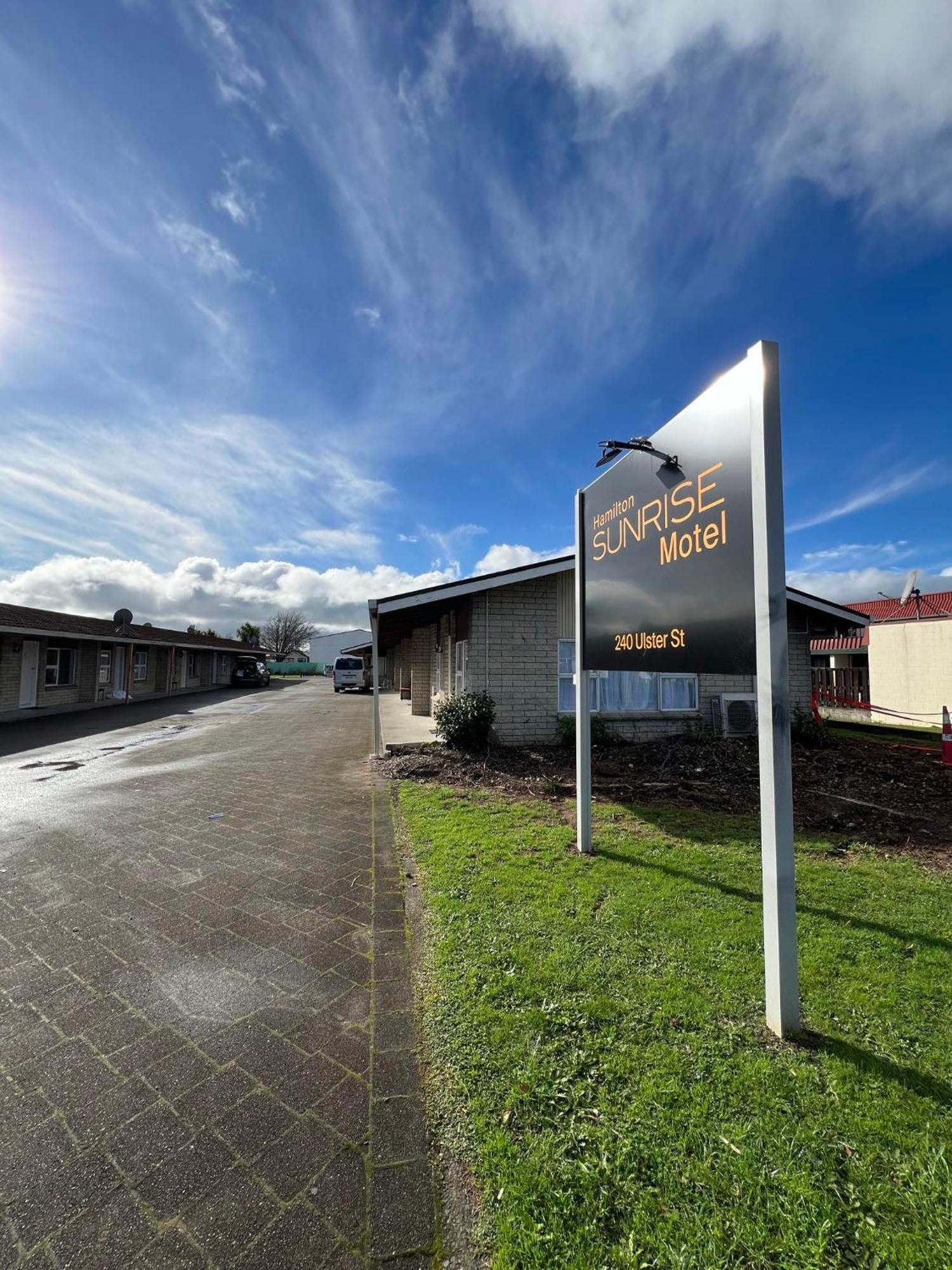 Hamilton Sunrise Motel Екстериор снимка